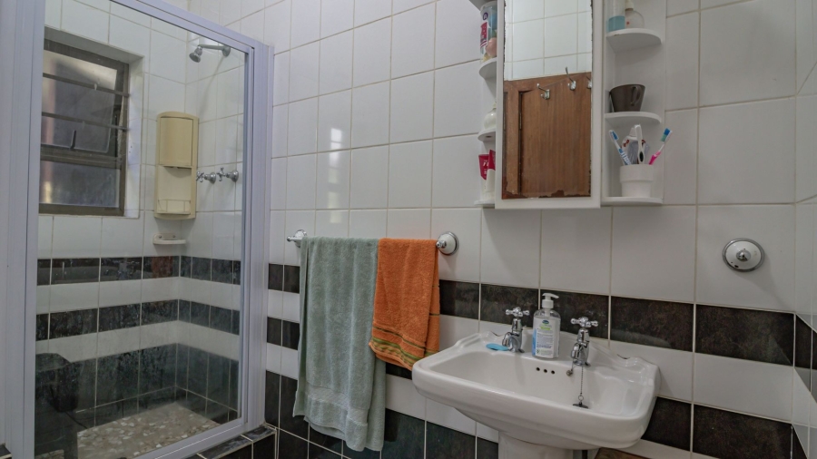 5 Bedroom Property for Sale in Vincent Eastern Cape